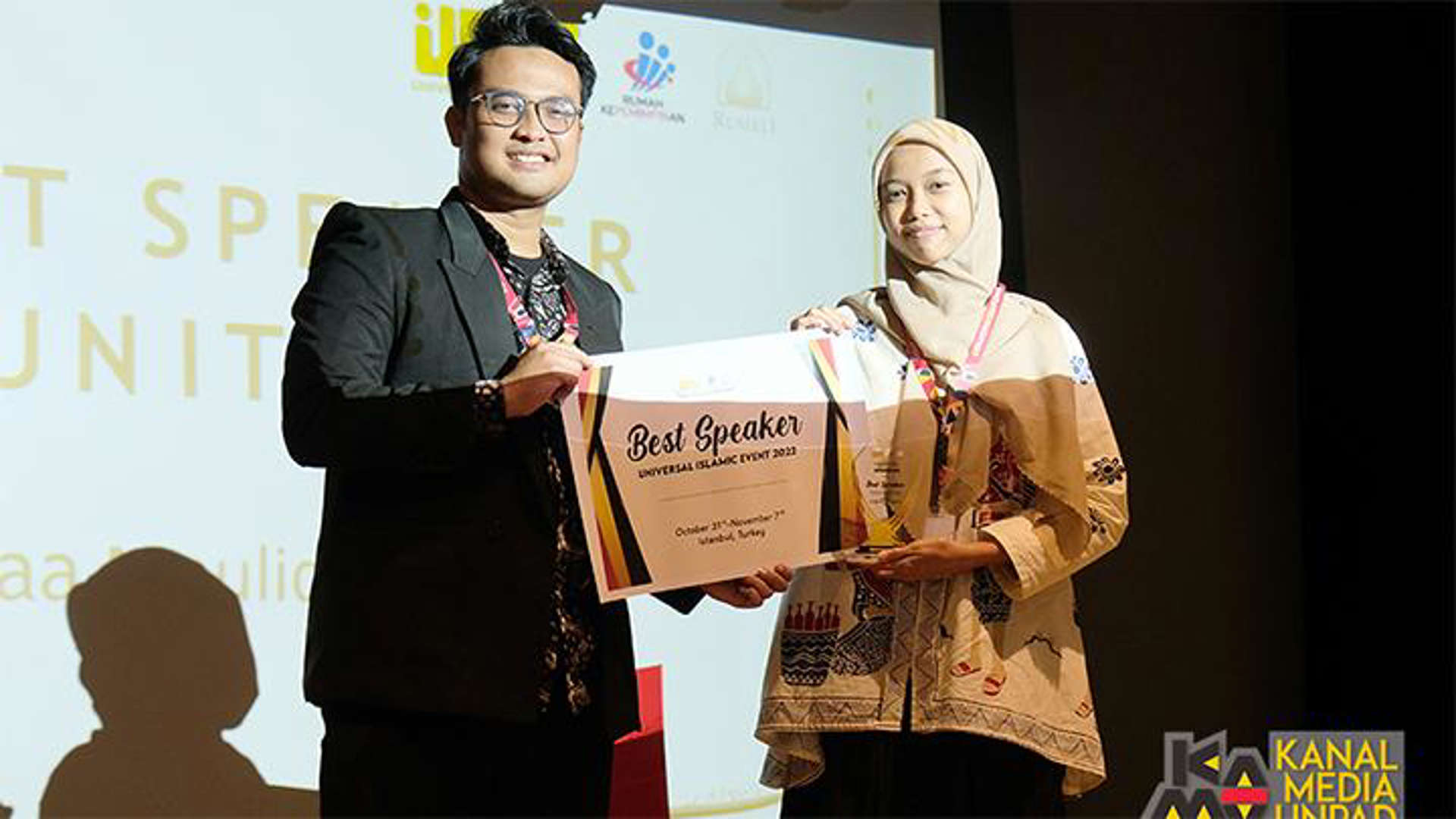 Keren! Mahasiswa Unpad Ainaa Maulidya Raih Best Speaker pada Konferensi Internasional di Turki